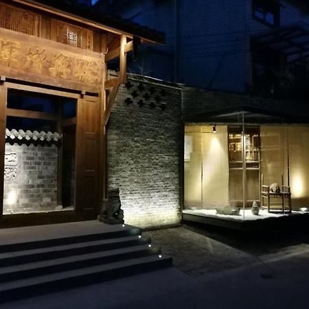 Zhuangse Chengdu Youth Hostel Exterior photo